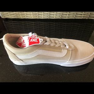 Brand New Vans Ward Shoes in Birch/White